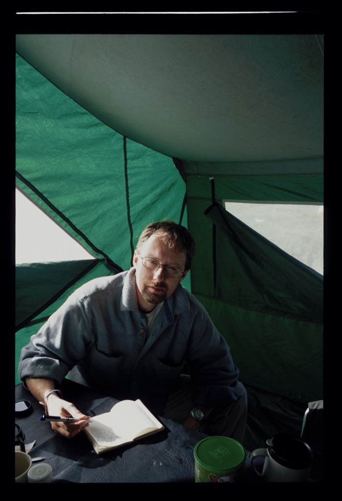 hugh-thomson-author-portrait-in-field-tent-peru-mid-res031